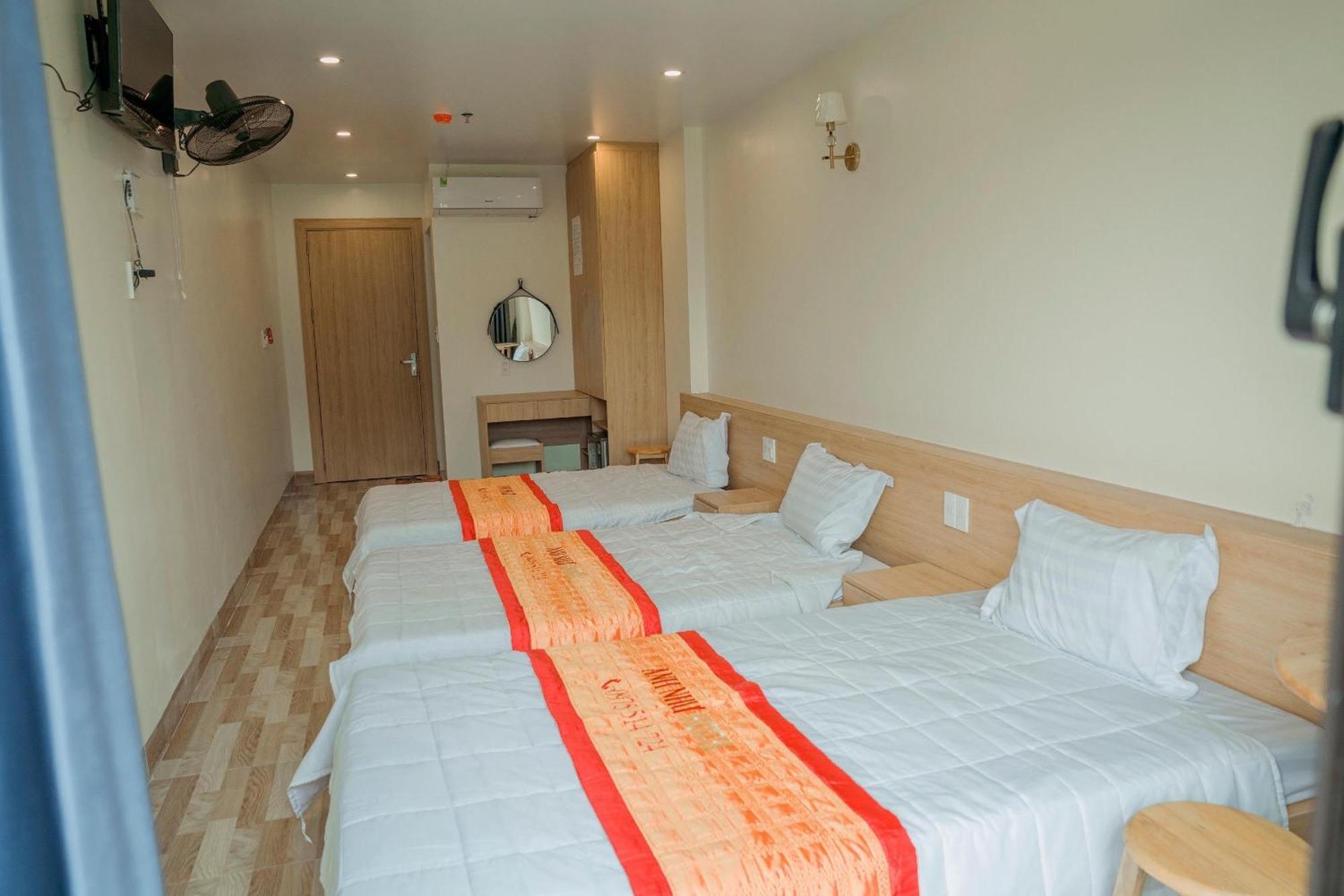 Sea Balcony Hotel Dong Khe Sau Exterior photo